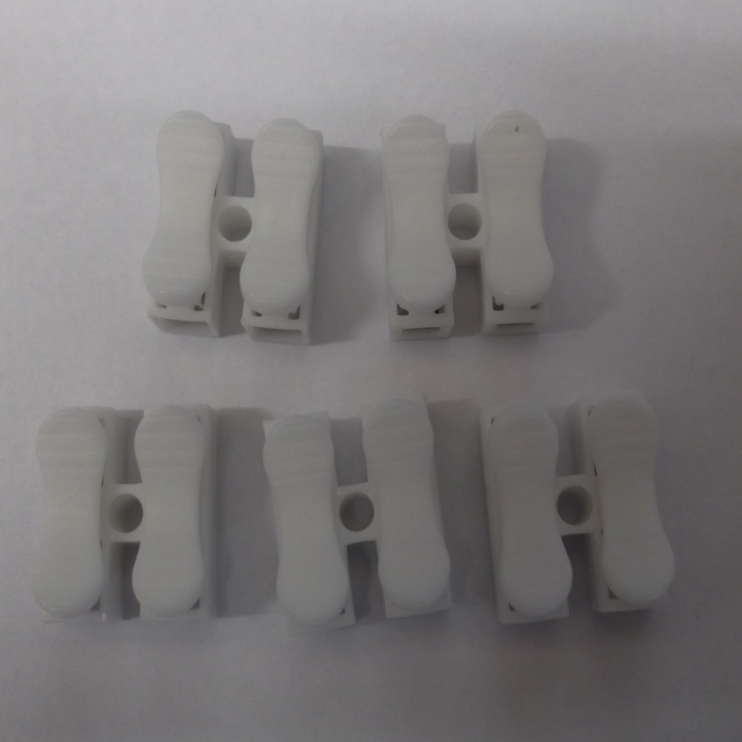 Screwless Wire Connectors